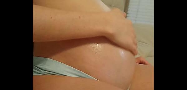  Las Vegas Pregnant Teen Rubs Belly
